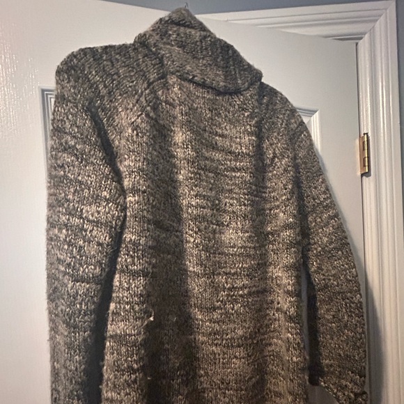 Aritzia Wilfred Free knit zip-up sweater size L - Picture 3 of 5